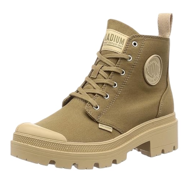 Palladium Shoes - NWT, NWOB $100 Palladium High-top Sneakers